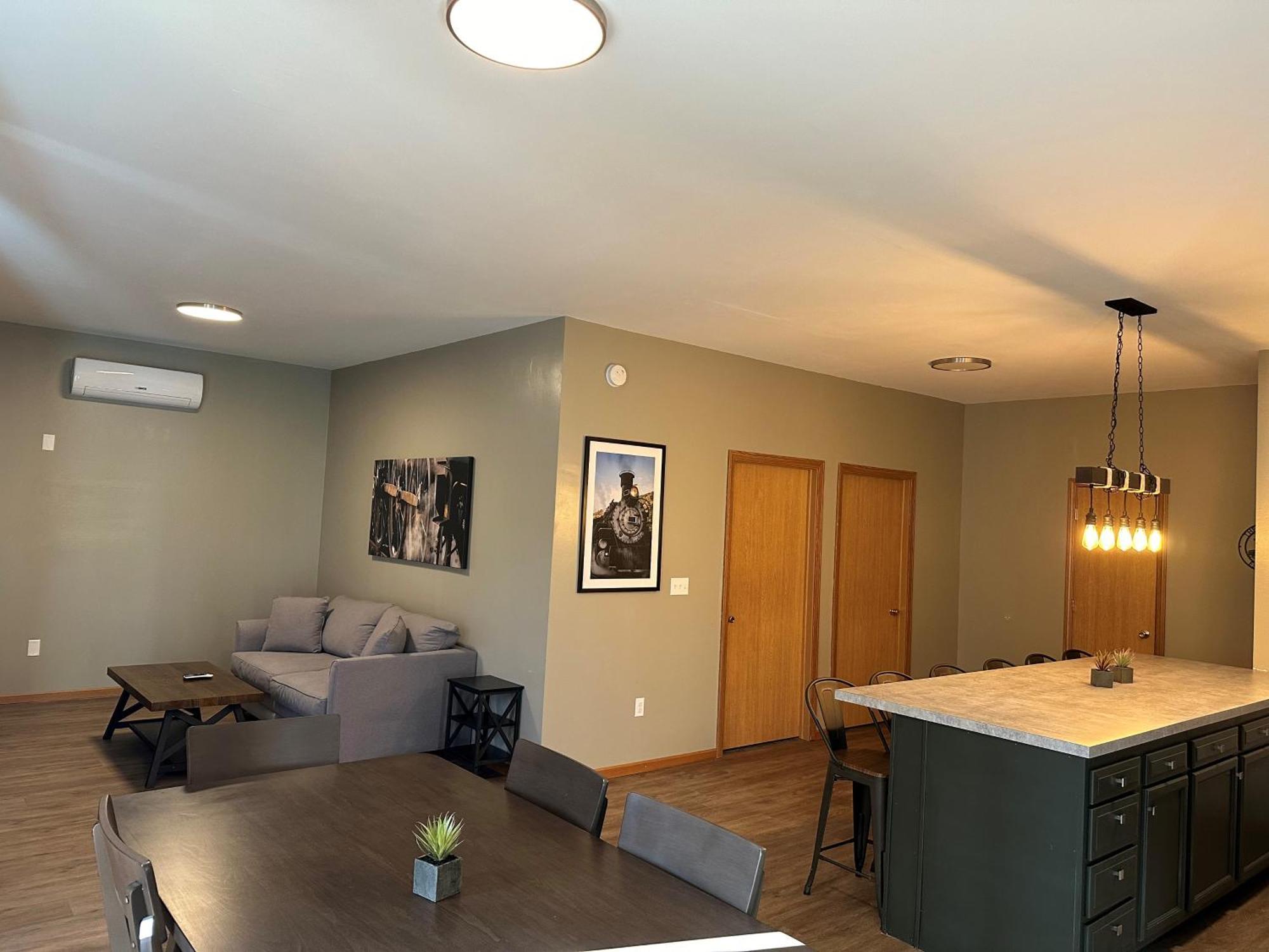 Everspring Inn & Suites Hill City Esterno foto
