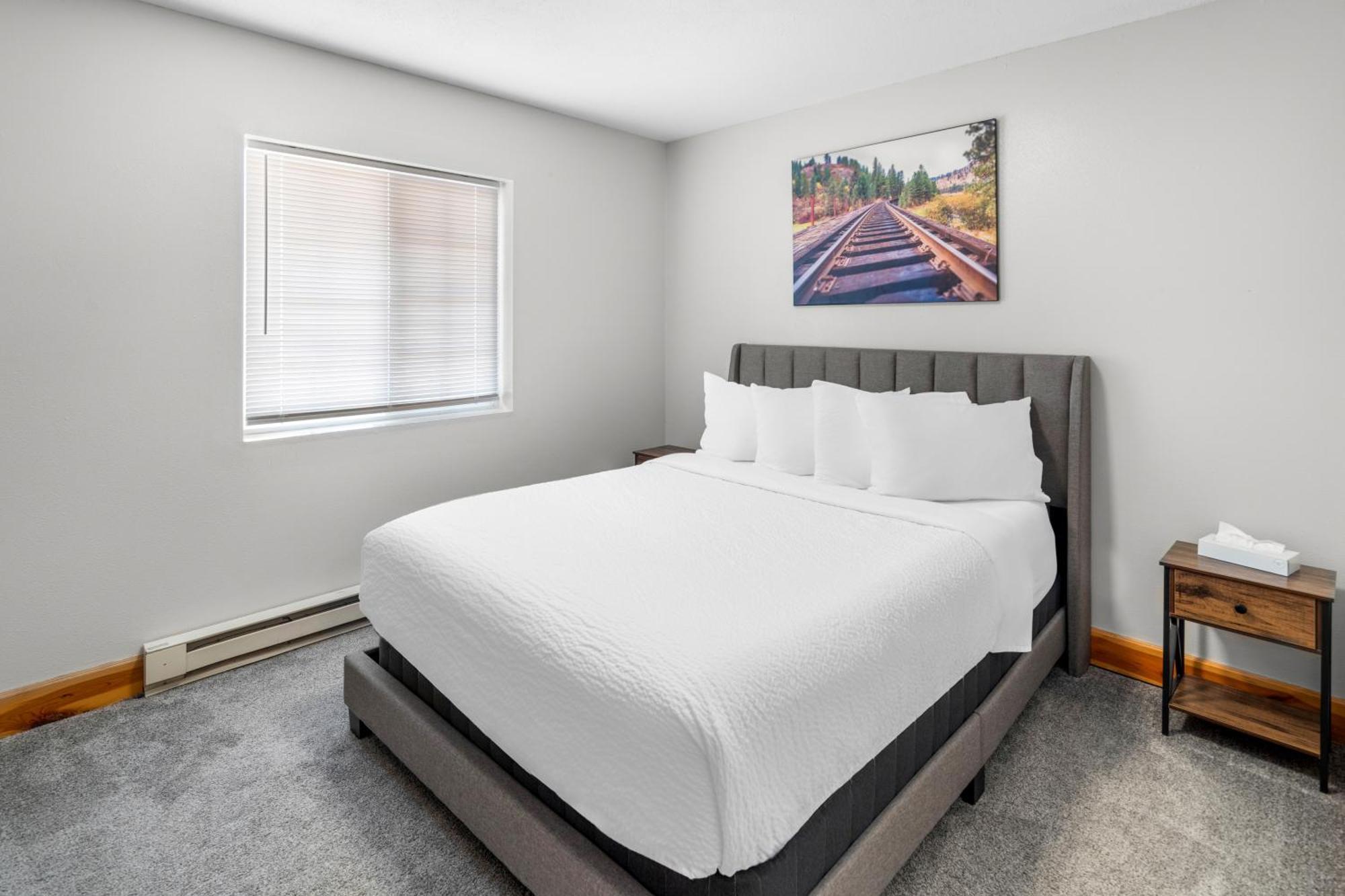 Everspring Inn & Suites Hill City Esterno foto