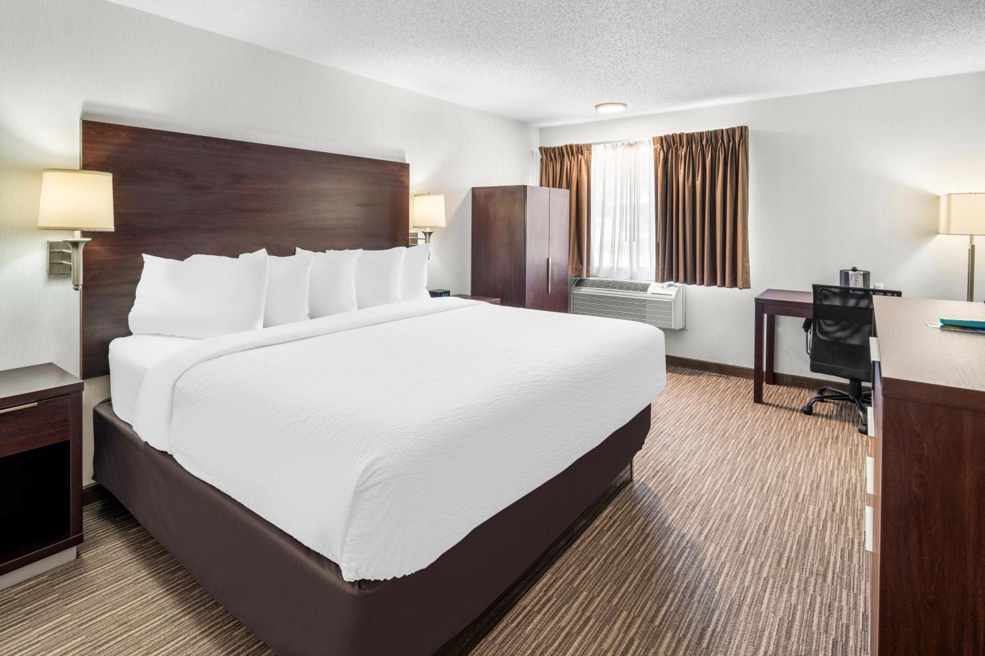 Everspring Inn & Suites Hill City Esterno foto