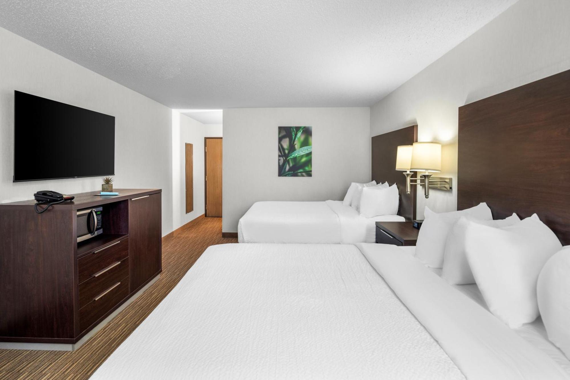 Everspring Inn & Suites Hill City Esterno foto